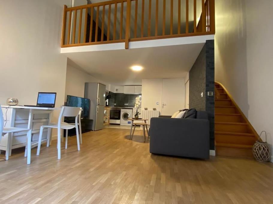 Magnifique Duplex 45 M2 Aux Portes De Paris Metro Barbara A 30Mn Expo Porte De Versailles موروج المظهر الخارجي الصورة