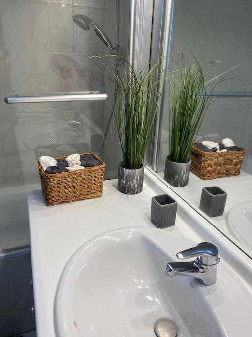 Magnifique Duplex 45 M2 Aux Portes De Paris Metro Barbara A 30Mn Expo Porte De Versailles موروج المظهر الخارجي الصورة
