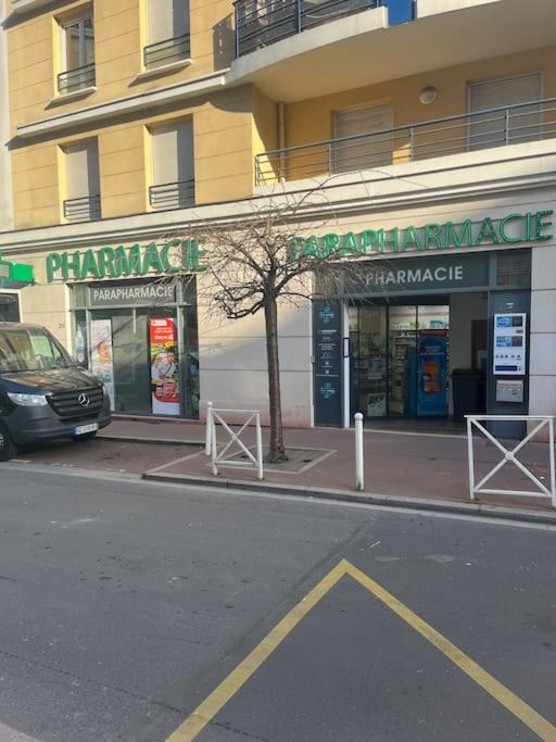 Magnifique Duplex 45 M2 Aux Portes De Paris Metro Barbara A 30Mn Expo Porte De Versailles موروج المظهر الخارجي الصورة