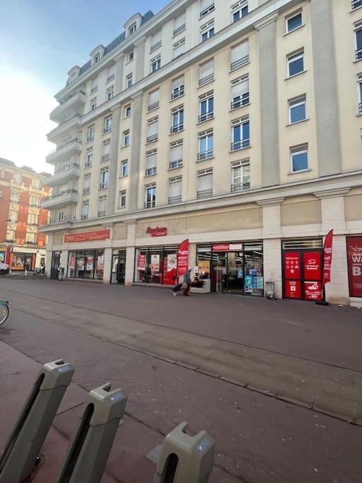 Magnifique Duplex 45 M2 Aux Portes De Paris Metro Barbara A 30Mn Expo Porte De Versailles موروج المظهر الخارجي الصورة